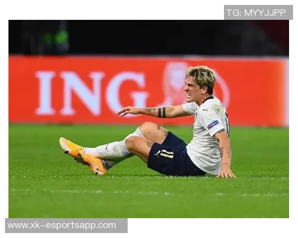 翁达夫背对球门神奇一击外脚背凌空撩射精彩破门瞬间