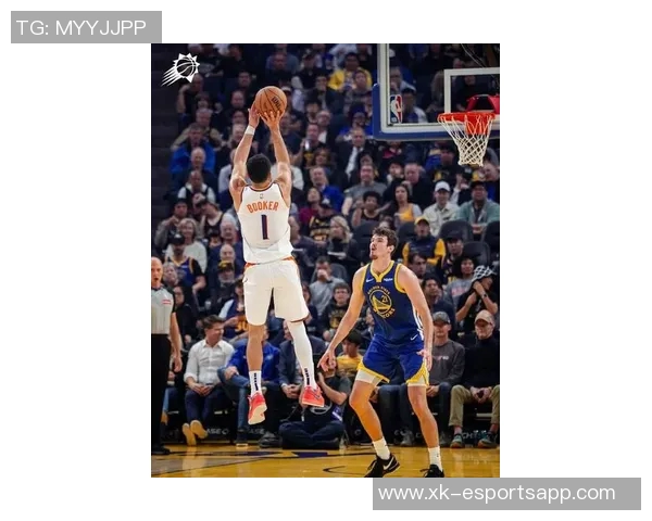 布克高效表现16投10中罚球全中独得31分助球队争胜 布克高效表现16投10中罚球全中独得31分助球队争胜