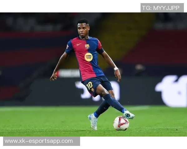 巴萨关注邓弗里斯解约金条款每年生效或将引发转会争夺战